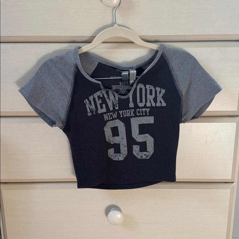 New York City Graphic Crop Top